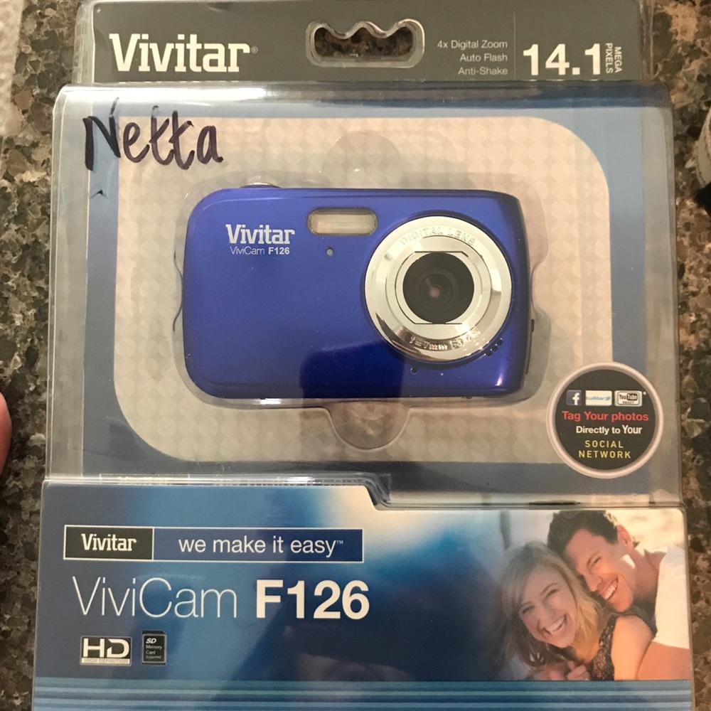 Digital Vivitar camera